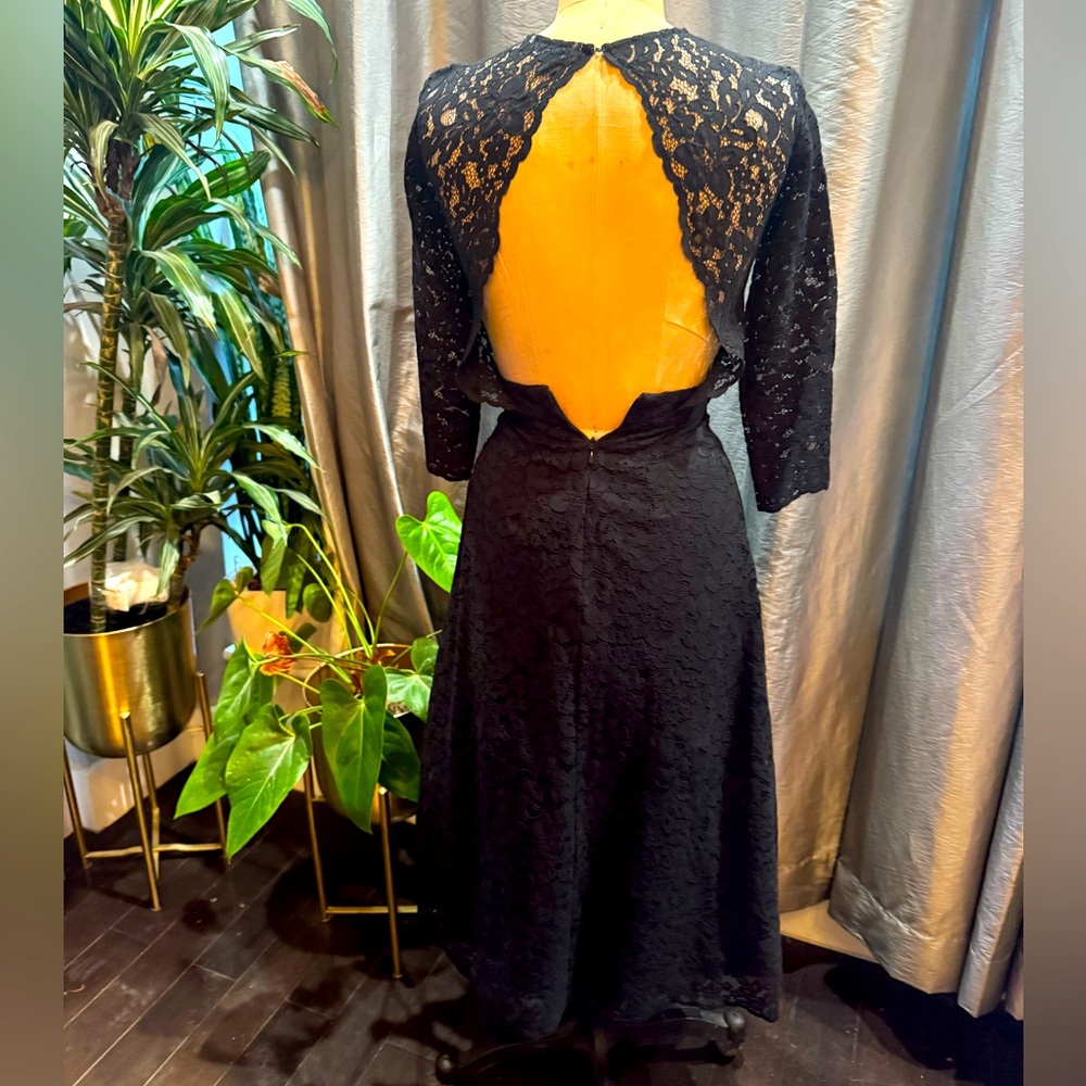 & Other Stories the perfect dress. All over lace,  open back, size 2